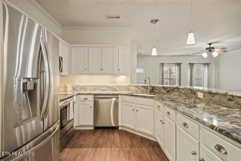 Tiny photo for 144 Hardinberry St, Oak Ridge, TN 37830 (MLS # 1354182)