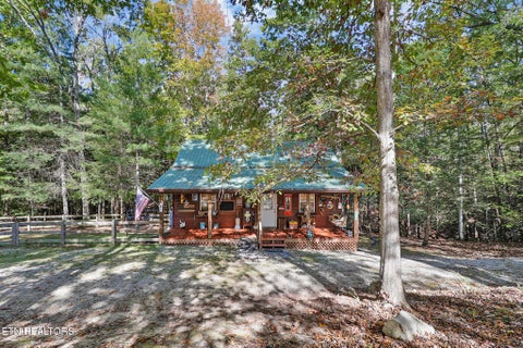 Tiny photo for 728 Deer Haven Tr, Jamestown, TN 38556 (MLS # 1360020)