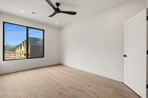 Tiny photo for 851 Vera Valley Way, Knoxville, TN 37919 (MLS # 1334421)