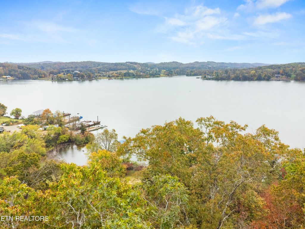 Photo of 2 Bowman Bend Rd, Harriman, TN 37748 (MLS # 1320334)