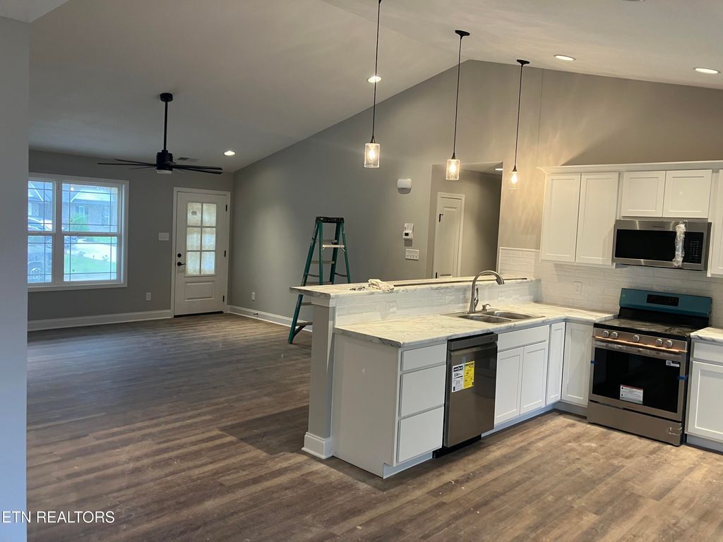 Photo of 4723 Bella Capri Lane, Knoxville, TN 37918 (MLS # 1319863)