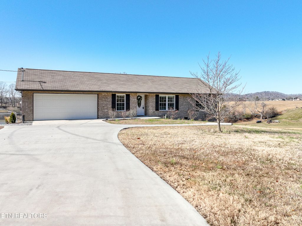 Photo of 413 Hinkle Rd, Seymour, TN 37865 (MLS # 1288063)