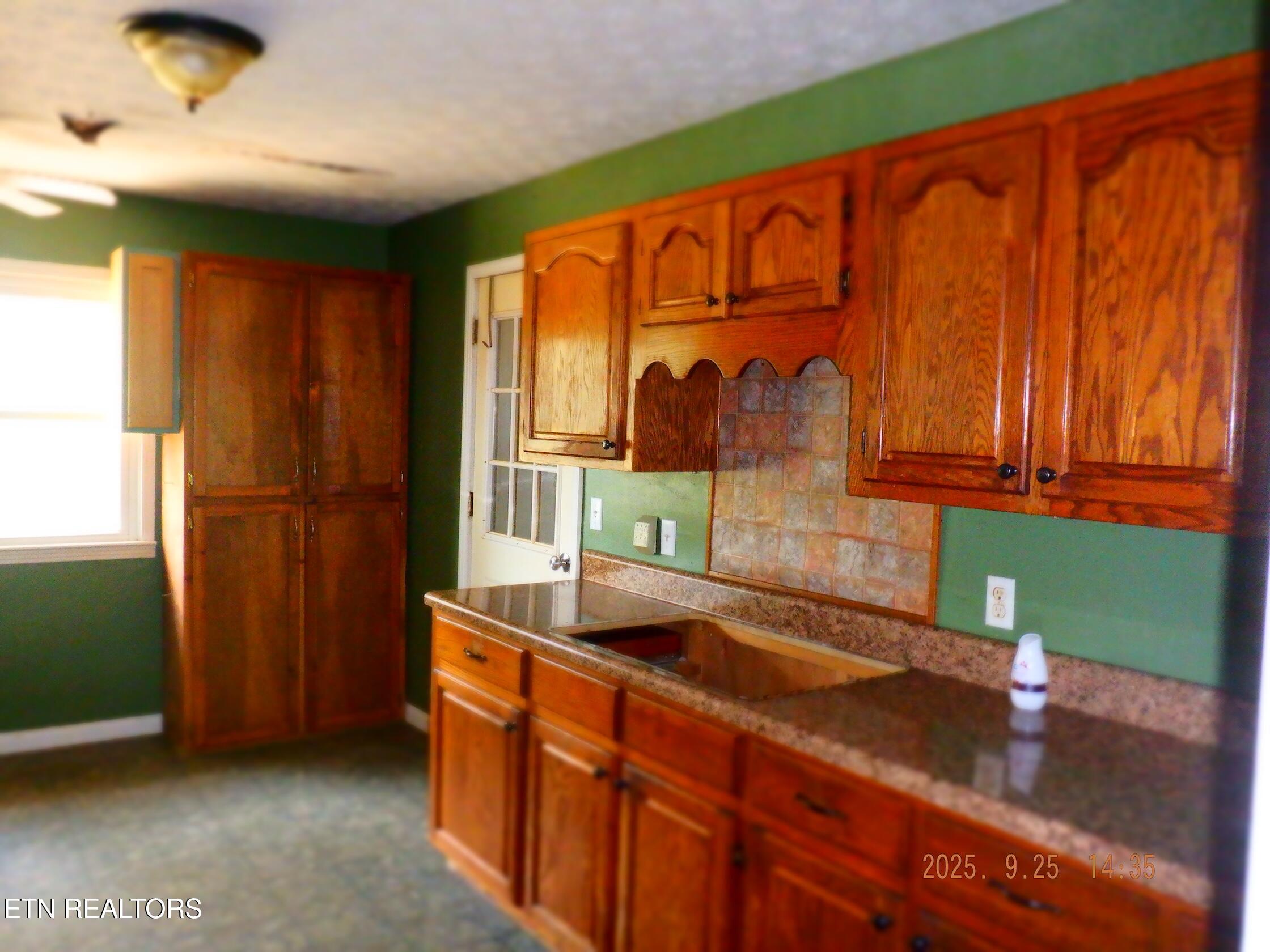 1164 Moodyville Loop