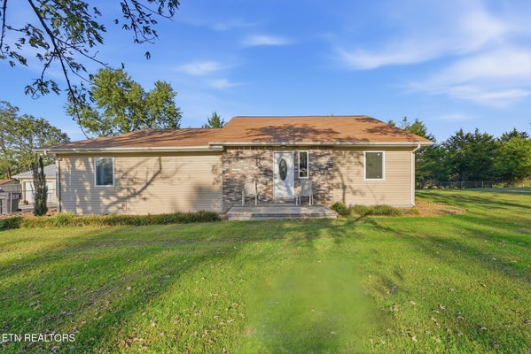 2179 PIPPIN RD, COOKEVILLE, TN 38501 - Image 1e195e2d7a397b1e1bda9cd25caa843f/1585145828