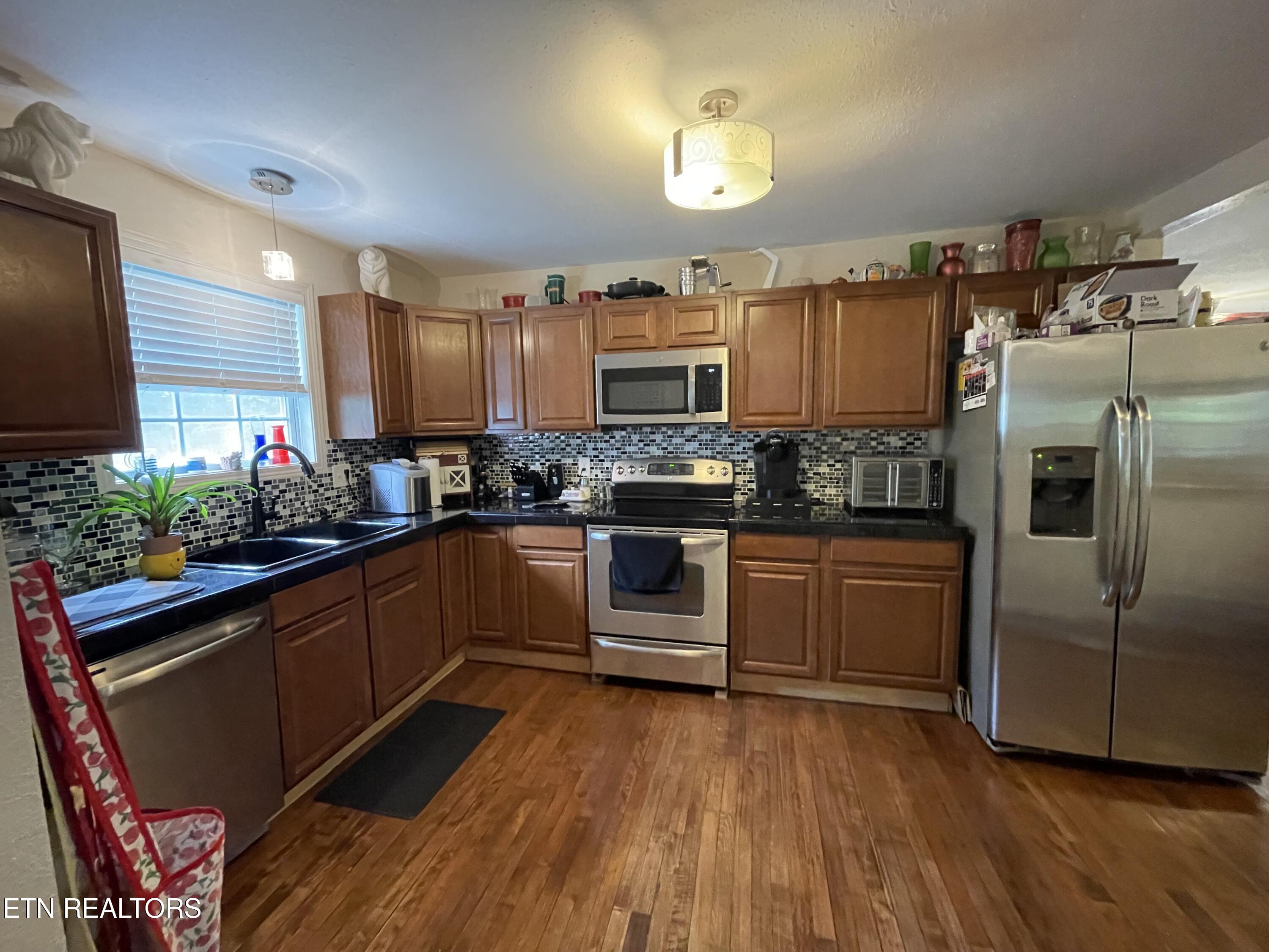 1114 Rocky Springs Rd