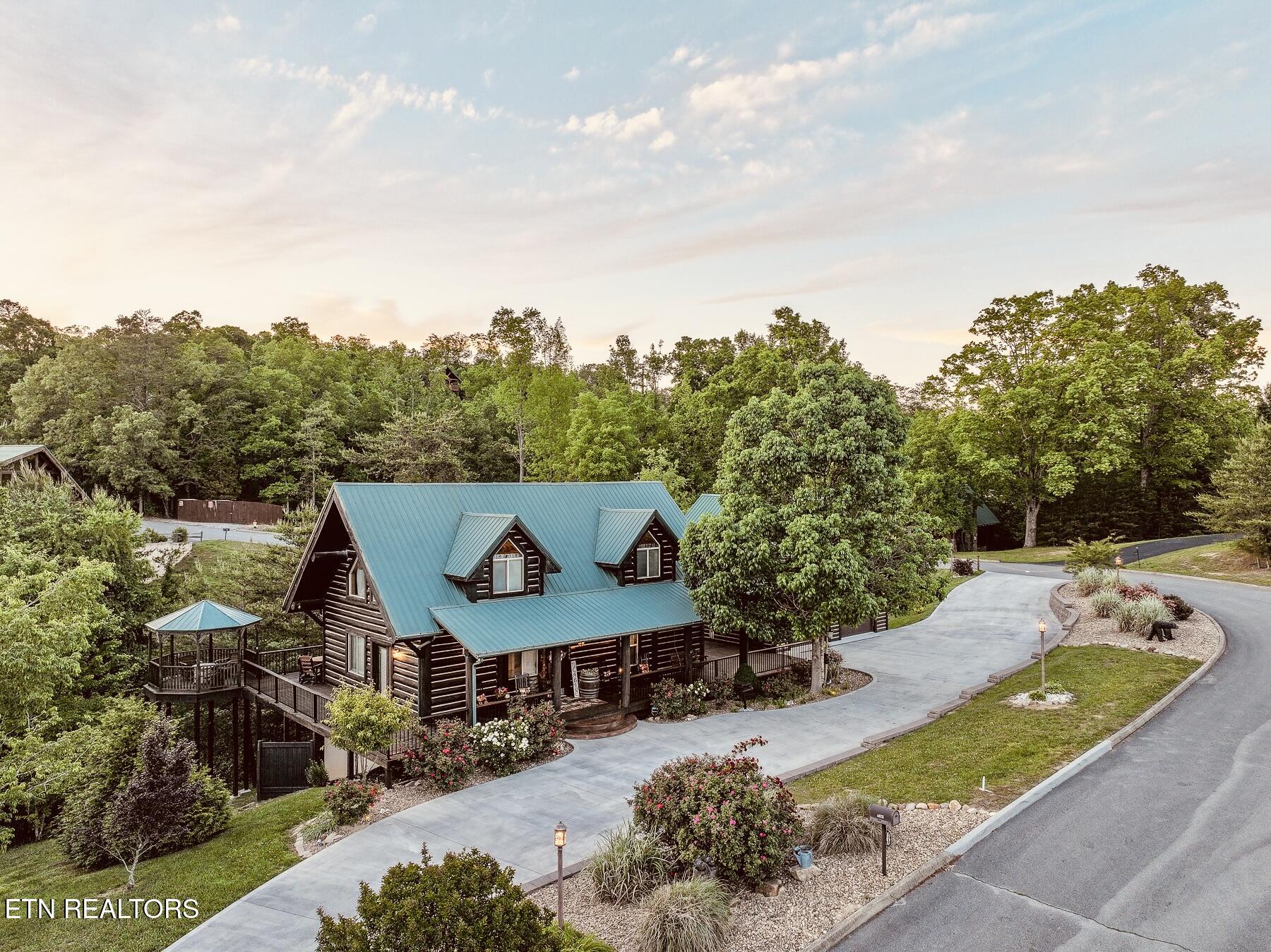 1347 Zachary Thomas Lane