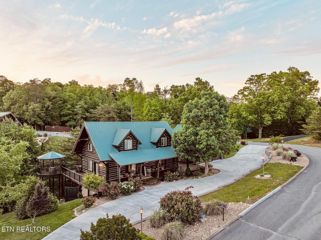 Photo of 1347 Zachary Thomas Lane, Sevierville, TN 37876 (MLS # 1340656)