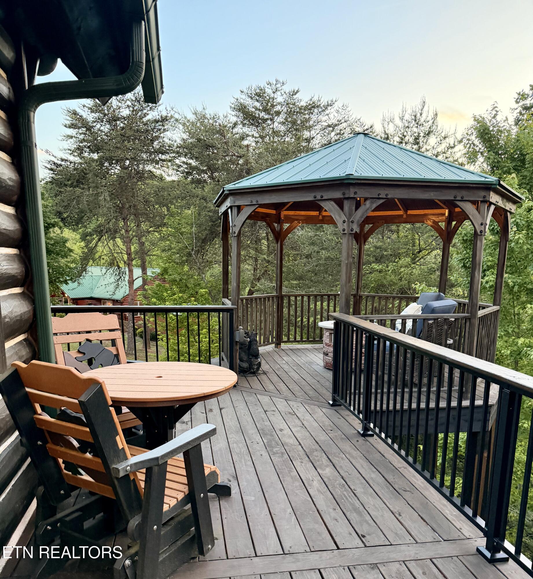 1347 Zachary Thomas Lane
