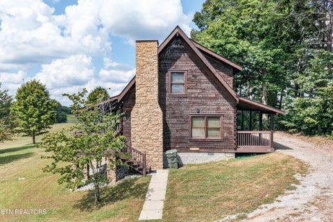 Tiny photo for 101102 Meadow view Lane, Spencer, TN 38585 (MLS # 1355526)