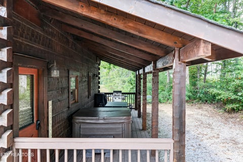 Tiny photo for 101102 Meadow view Lane, Spencer, TN 38585 (MLS # 1355526)