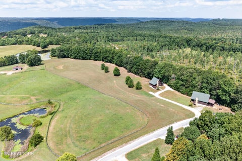 Tiny photo for 101102 Meadow view Lane, Spencer, TN 38585 (MLS # 1355526)