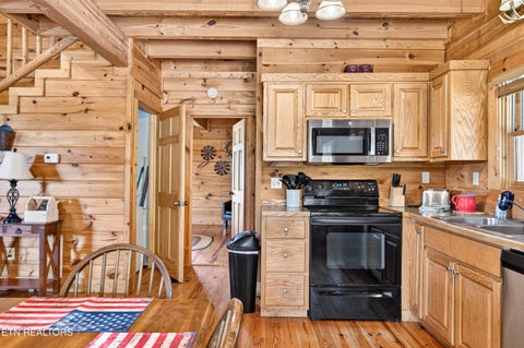 Tiny photo for 101102 Meadow view Lane, Spencer, TN 38585 (MLS # 1355526)