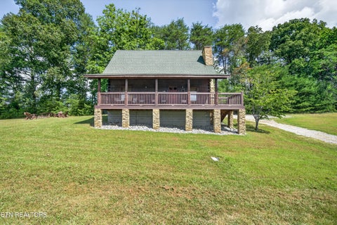 Tiny photo for 101102 Meadow view Lane, Spencer, TN 38585 (MLS # 1355526)