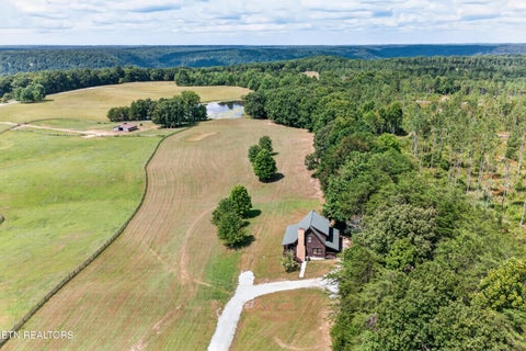 Tiny photo for 101102 Meadow view Lane, Spencer, TN 38585 (MLS # 1355526)