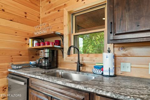 Tiny photo for 1252 Annes Rd, Gatlinburg, TN 37738 (MLS # 1342183)