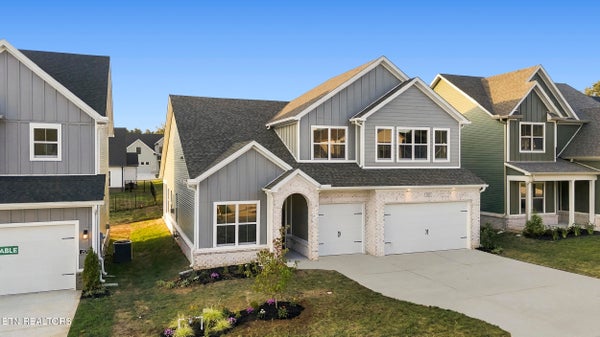 2575 MARSHALL PASS RD, KNOXVILLE, TN 37932 - Image 1e2a246a5635b4e078d1f6d1a1b455c5/3250544070