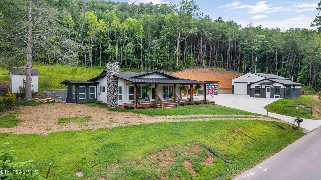 Photo of 486 Steer Creek Rd, Tellico Plains, TN 37385 (MLS # 1311232)