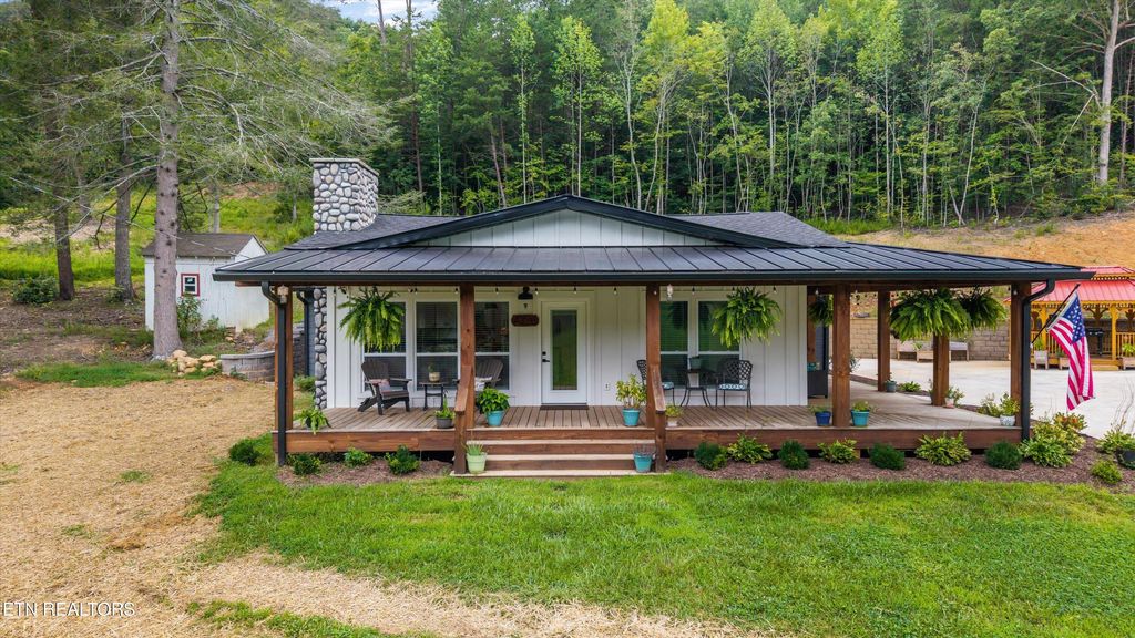 Photo of 486 Steer Creek Rd, Tellico Plains, TN 37385 (MLS # 1311232)