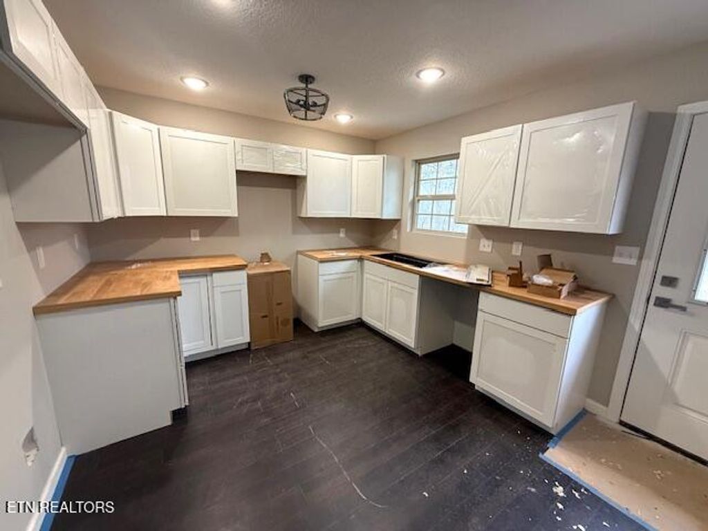 Photo of 266 Wilberforce Ave, Oak Ridge, TN 37830 (MLS # 1322316)