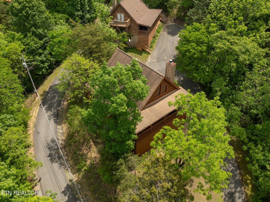 Photo of 1006 Gordon Way, Sevierville, TN 37876 (MLS # 1283303)