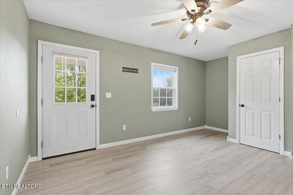 Photo of 2333 Sweetwater Vonore Rd, Sweetwater, TN 37874 (MLS # 1320099)