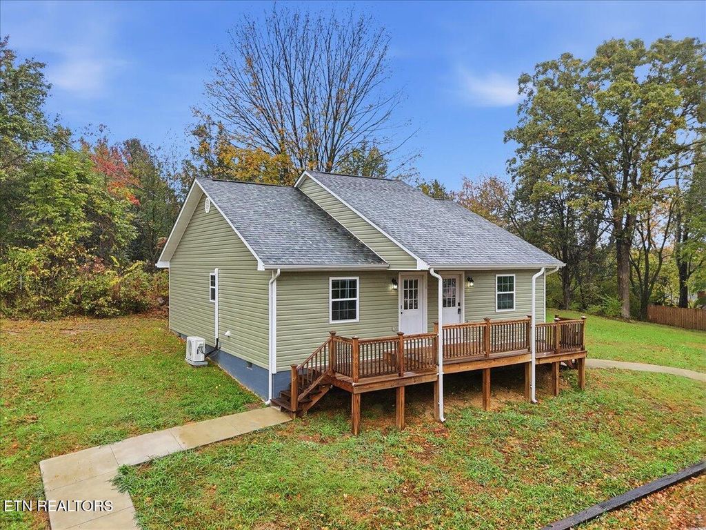 Photo of 2333 Sweetwater Vonore Rd, Sweetwater, TN 37874 (MLS # 1320099)