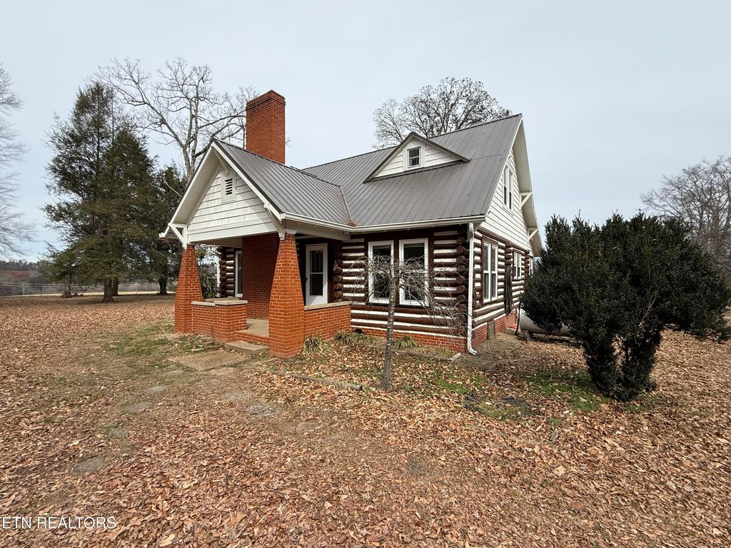 Photo of 4676 Sevierville Rd, Maryville, TN 37804 (MLS # 1327985)