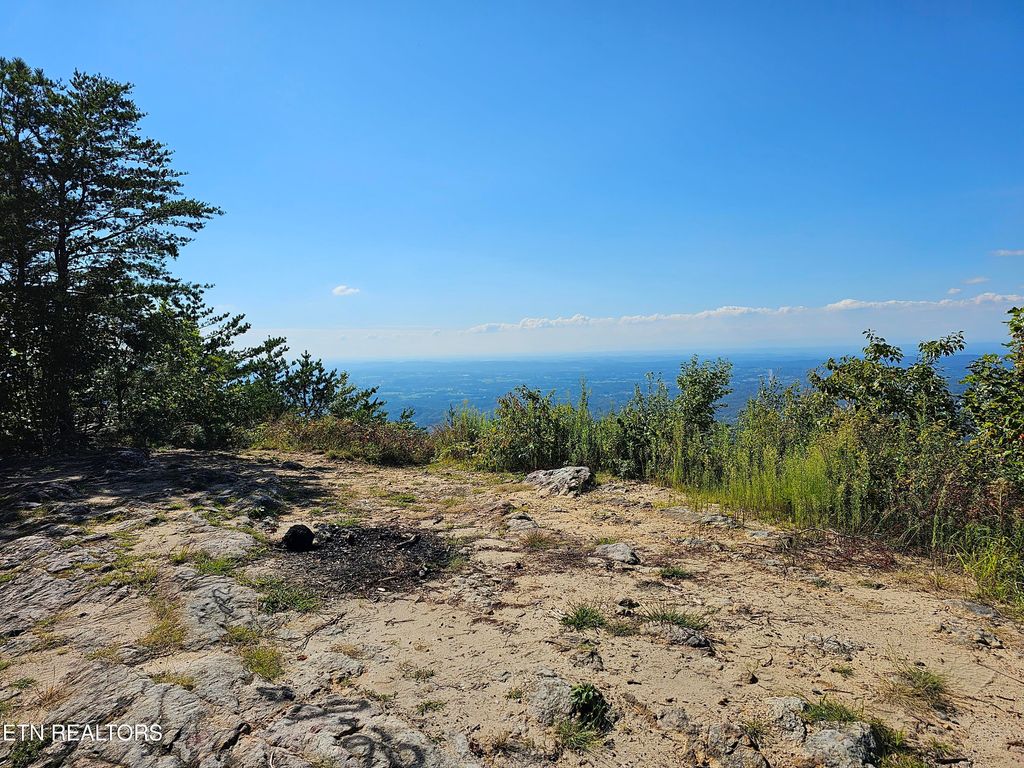 Photo of 2820 Dupont Springs Rd, Sevierville, TN 37862 (MLS # 1320129)