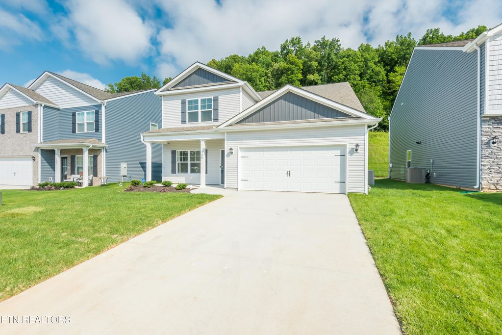 Photo of 126 Ibis Loop, Oak Ridge, TN 37830 (MLS # 1324349)