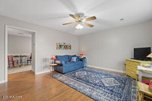 Knoxville, Tennessee 37918, United States, 2 Bedrooms Bedrooms, ,2 BathroomsBathrooms,Residential,Pending,122495