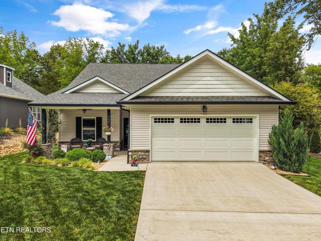 Photo of 164 Tsuhdatsi Way, Loudon, TN 37774 (MLS # 1340453)