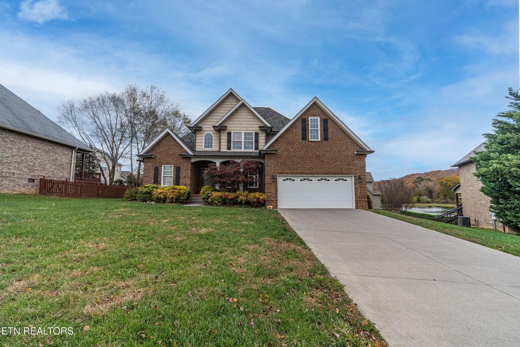 Photo of 107 Crystal Cove Lane, Oak Ridge, TN 37830 (MLS # 1321596)