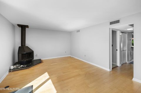 Tiny photo for 1954 Cherokee Bluff Drive, Knoxville, TN 37920 (MLS # 1340827)