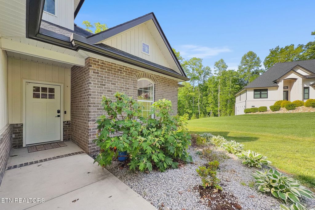 Photo of 212 Nicoma Circle, Loudon, TN 37774 (MLS # 1339055)