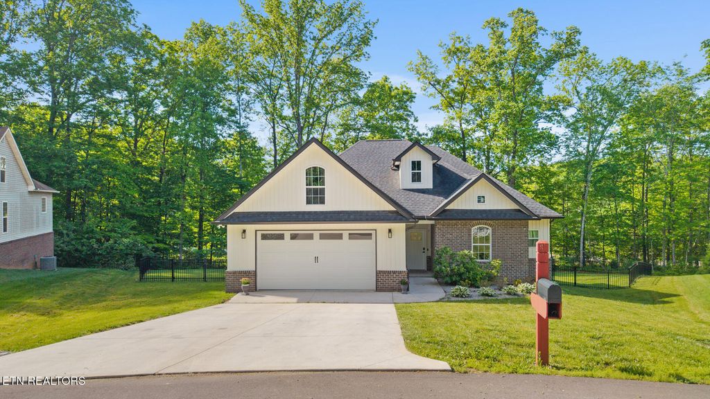 Photo of 212 Nicoma Circle, Loudon, TN 37774 (MLS # 1339055)