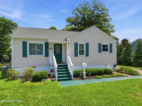 Tiny photo for 124 Salem Rd, Oak Ridge, TN 37830 (MLS # 1346528)