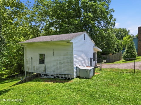 Tiny photo for 124 Salem Rd, Oak Ridge, TN 37830 (MLS # 1346528)