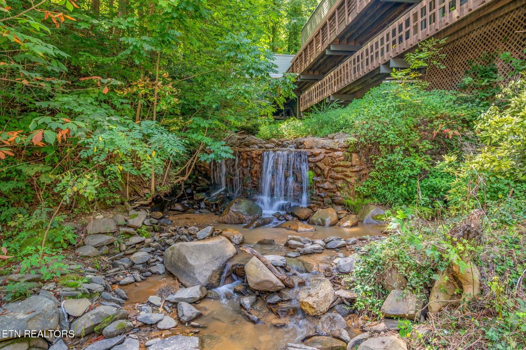 Photo of 1435 Wiley Oakley Drive #176, Gatlinburg, TN 37738 (MLS # 1322736)