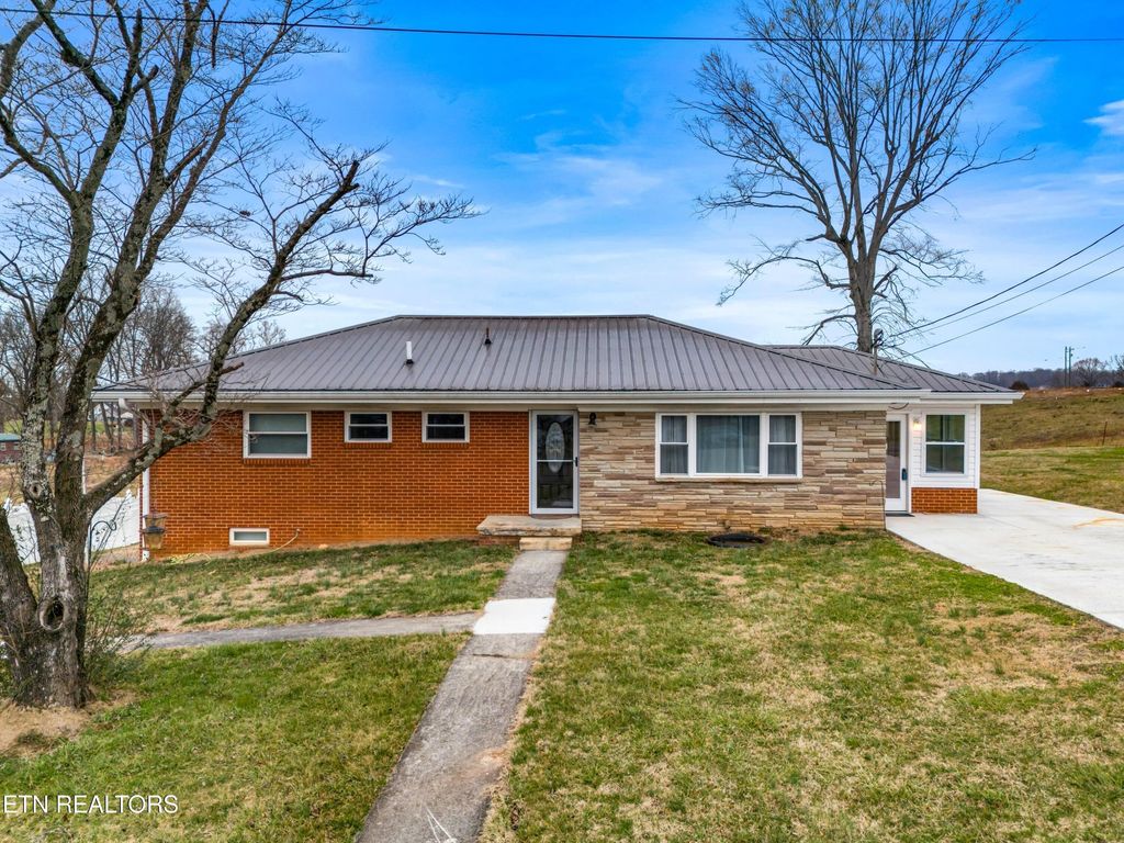 Photo of 351 Belle Meade Circle, Morristown, TN 37814 (MLS # 1326852)