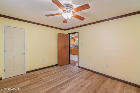 Tiny photo for 197 Lakecrest Drive Dr, Harriman, TN 37748 (MLS # 1321106)