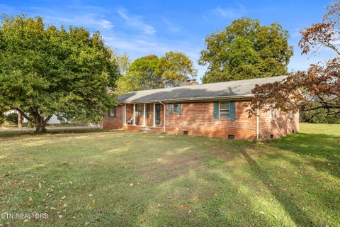 Photo of 633 Monroe St, Madisonville, TN 37354 (MLS # 1360467)