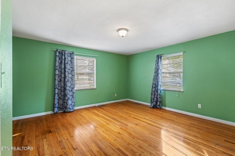 Tiny photo for 633 Monroe St, Madisonville, TN 37354 (MLS # 1360467)