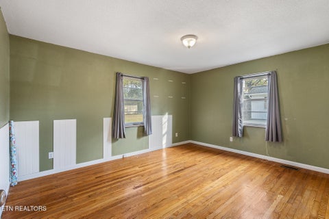 Tiny photo for 633 Monroe St, Madisonville, TN 37354 (MLS # 1360467)