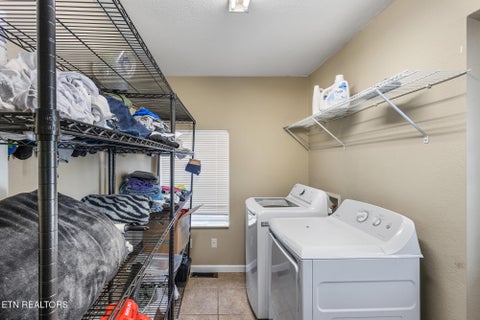 Tiny photo for 633 Monroe St, Madisonville, TN 37354 (MLS # 1360467)