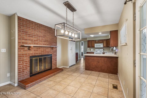 Tiny photo for 633 Monroe St, Madisonville, TN 37354 (MLS # 1360467)