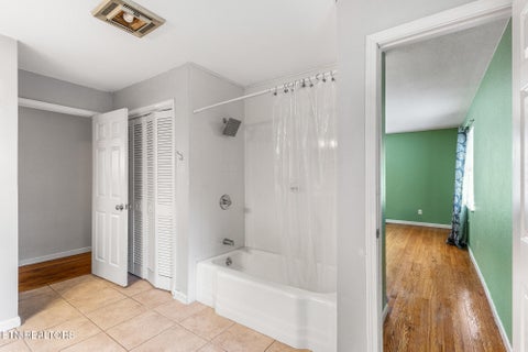 Tiny photo for 633 Monroe St, Madisonville, TN 37354 (MLS # 1360467)
