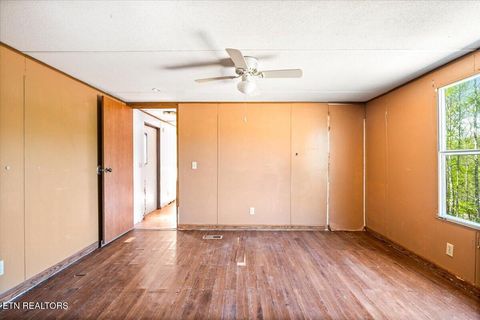 Tiny photo for 2332 Cove Pointe Rd, LaFollette, TN 37766 (MLS # 1336625)