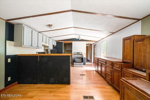 Tiny photo for 2332 Cove Pointe Rd, LaFollette, TN 37766 (MLS # 1336625)