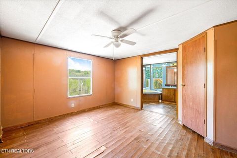 Tiny photo for 2332 Cove Pointe Rd, LaFollette, TN 37766 (MLS # 1336625)