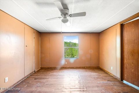 Tiny photo for 2332 Cove Pointe Rd, LaFollette, TN 37766 (MLS # 1336625)